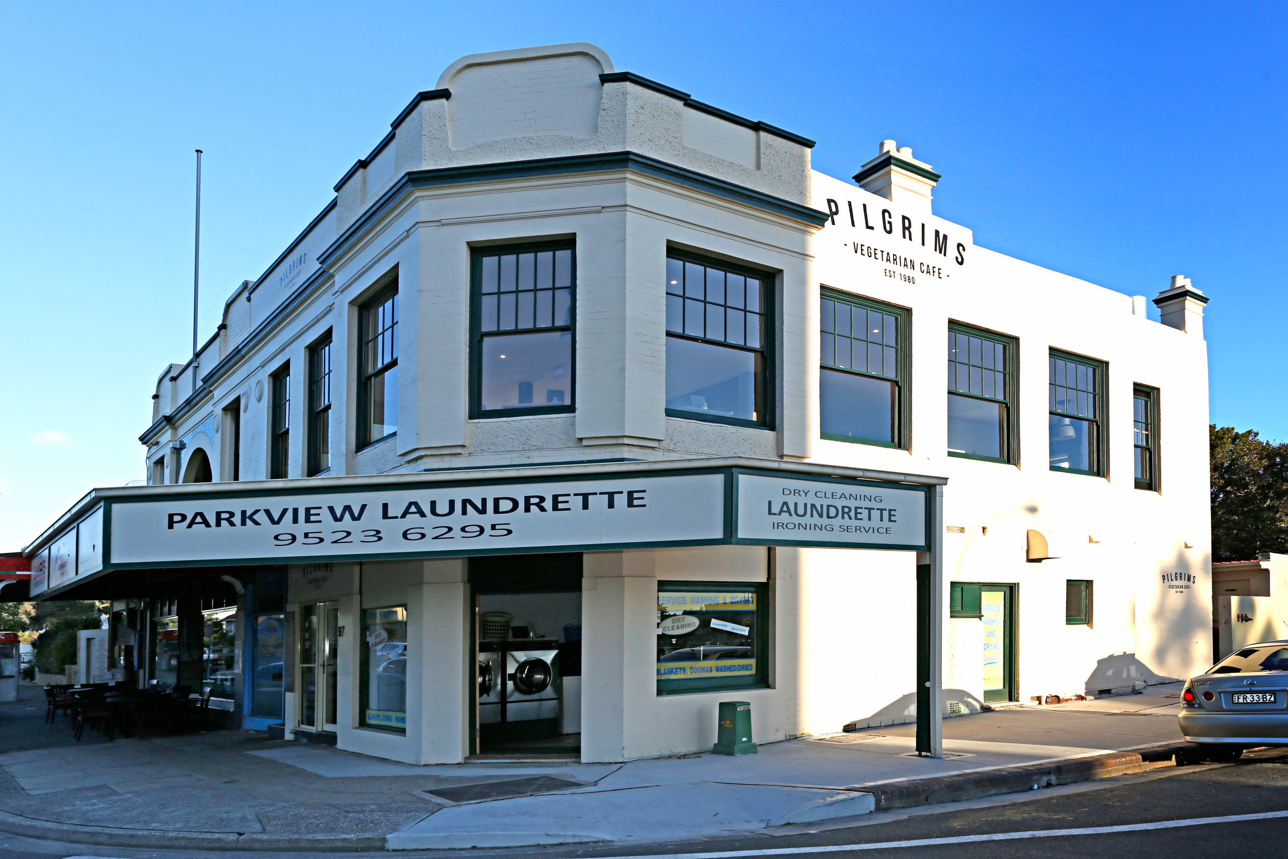 Pilgrims Cronulla outside front view